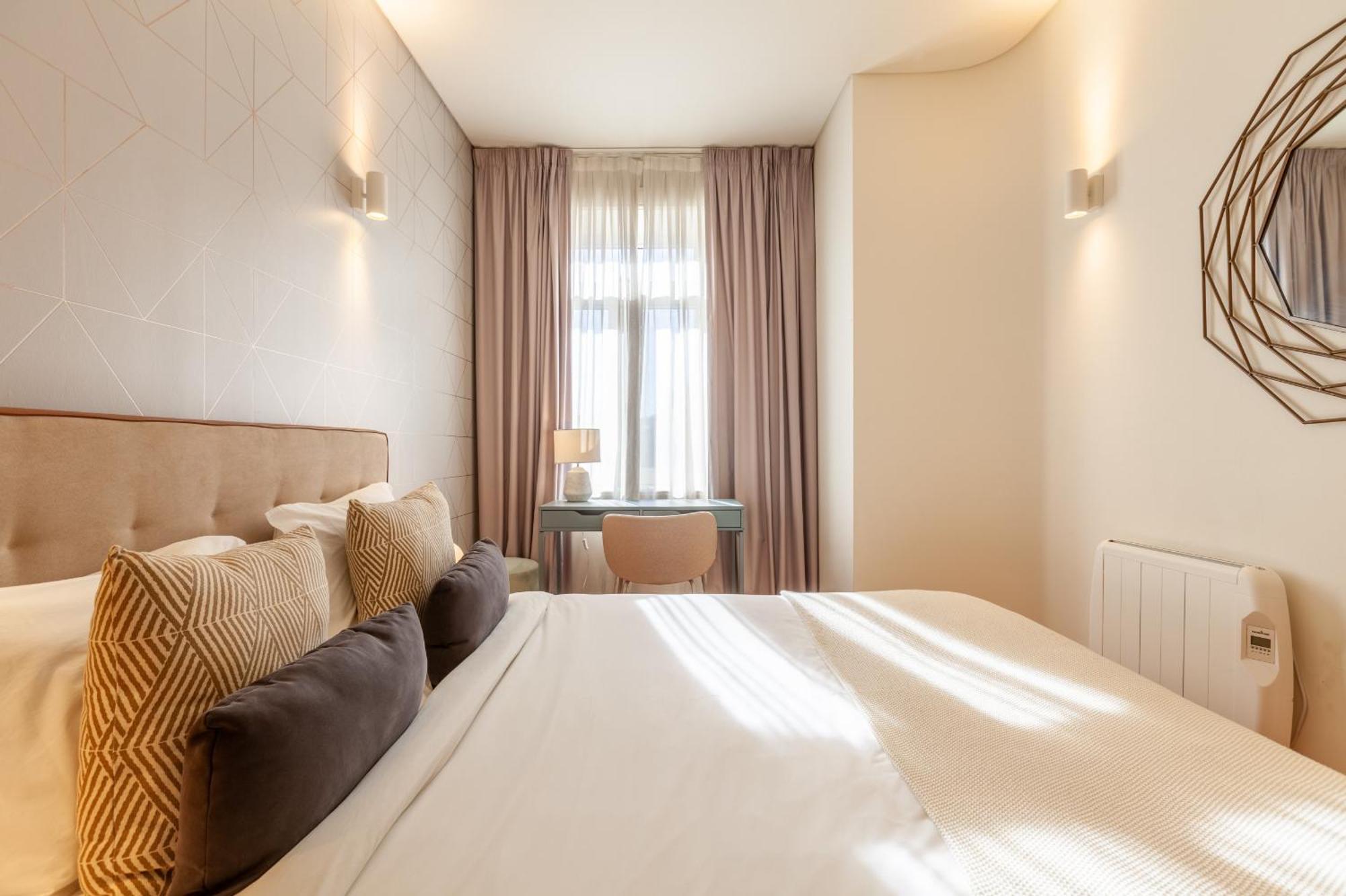 D&S - Alvares Cabral Porto Exteriér fotografie